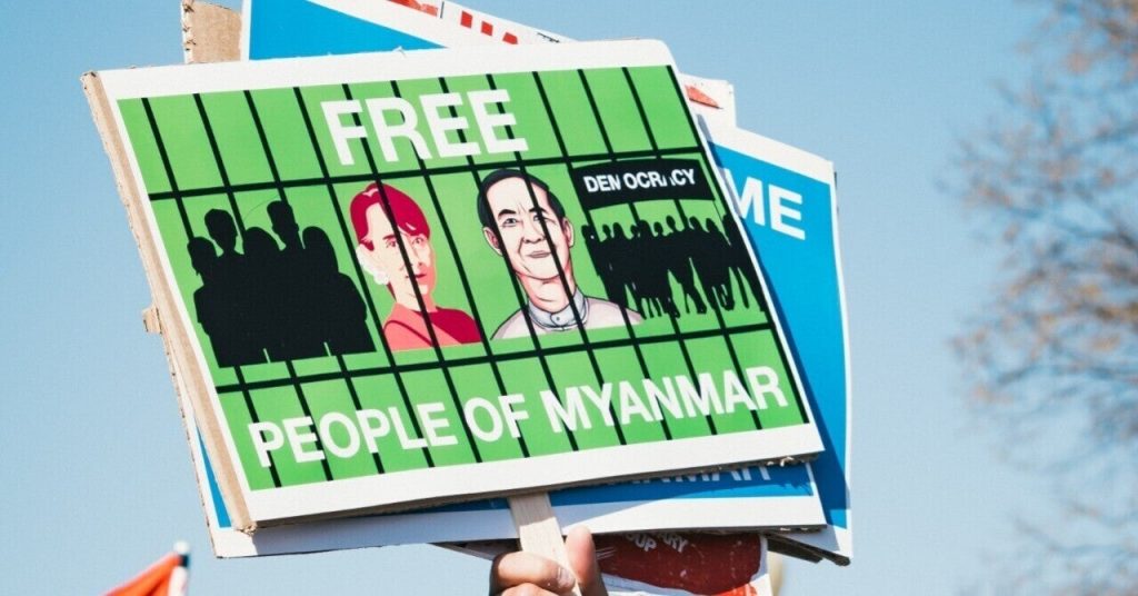 ミャンマーで拘束された日本人ジャーナリストに禁錮10年。現地で何が起きているのか【Steenz Breaking News】