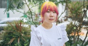 ビビッドな色使いを武器に、世界で活躍するヘアメイクアップアーティストを志す美容学生【akimi・19歳】