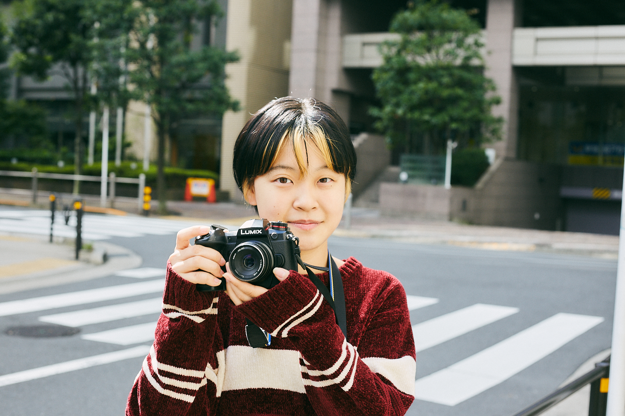 ただ撮るだけじゃない、コミュニケーションから生まれる心地よい写真を。バンドの魅力を引き出すライブカメラマン【及川晏朱・19歳】