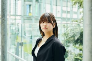 立ち止まった経験を原動力に。起立性調節障害と不登校の元当事者として「誰もが安心して学べる社会」を目指す【外所 もみじ・17歳】