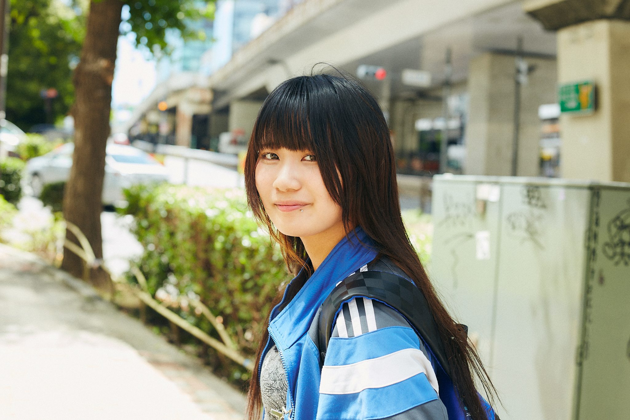 言葉×映像で、「本音」を追いかけたい。画家から転向して見えた映画監督への道【池田奈都季・19歳】