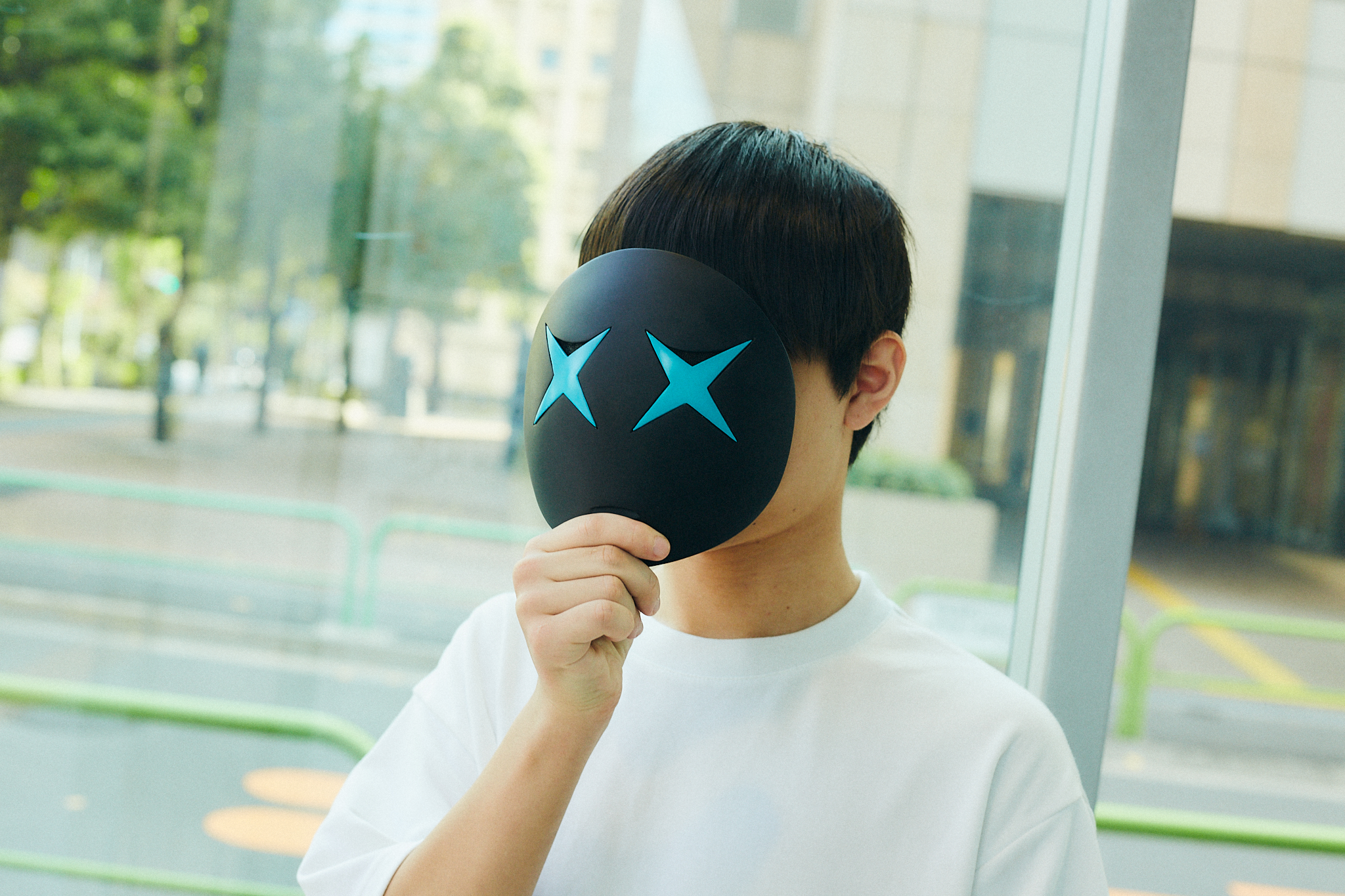 ヒカキンにあこがれ「誰もやってないこと」を探して、登録者100万人へ。映像の力で世界を広げる高校生YouTuber【しめいー・17歳】