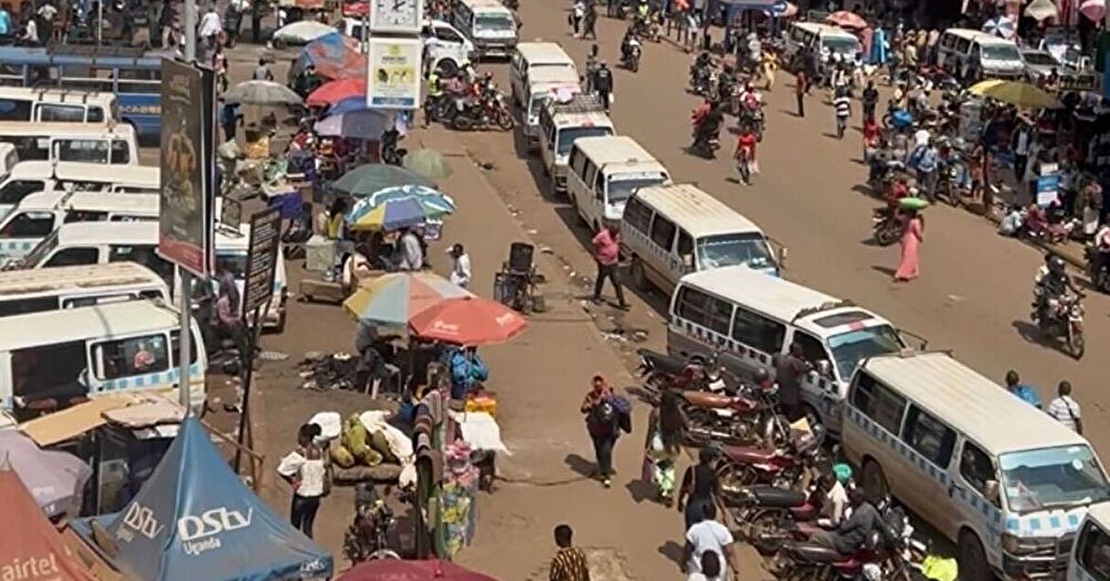 ストリートフードがなくなる？　ウガンダの首都で政府による屋台や露店の撤去が開始【Steenz Breaking News】