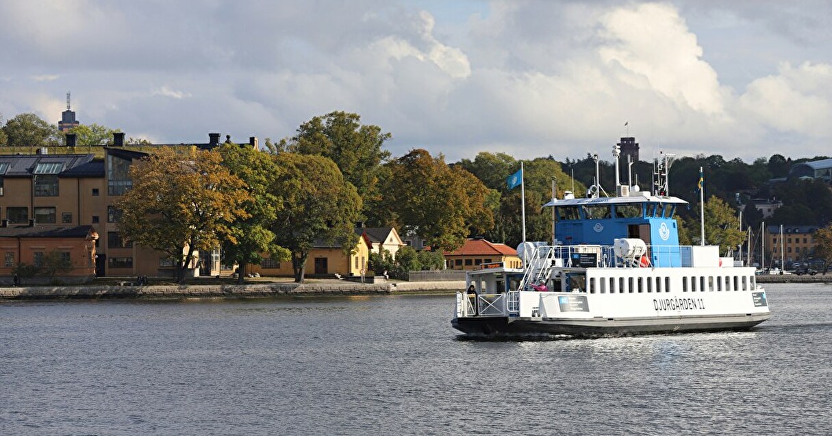 二酸化炭素排出量の削減にも貢献。ストックホルムの宙に浮くフェリーに注目！【Steenz Breaking News】