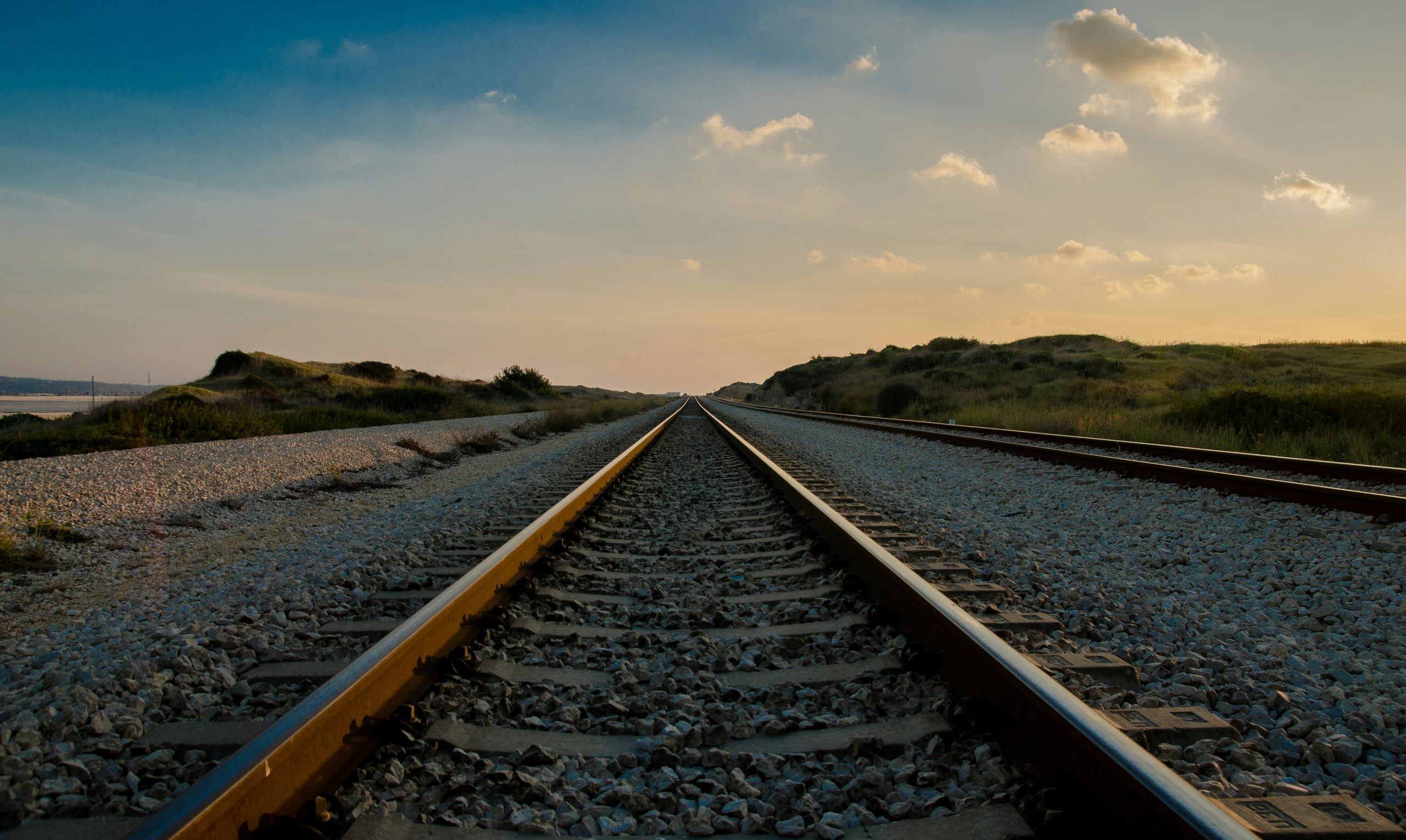 鉄道路線を再活用！フランス企業が考案した「Uber on rails」とは？【Steenz Breaking News】