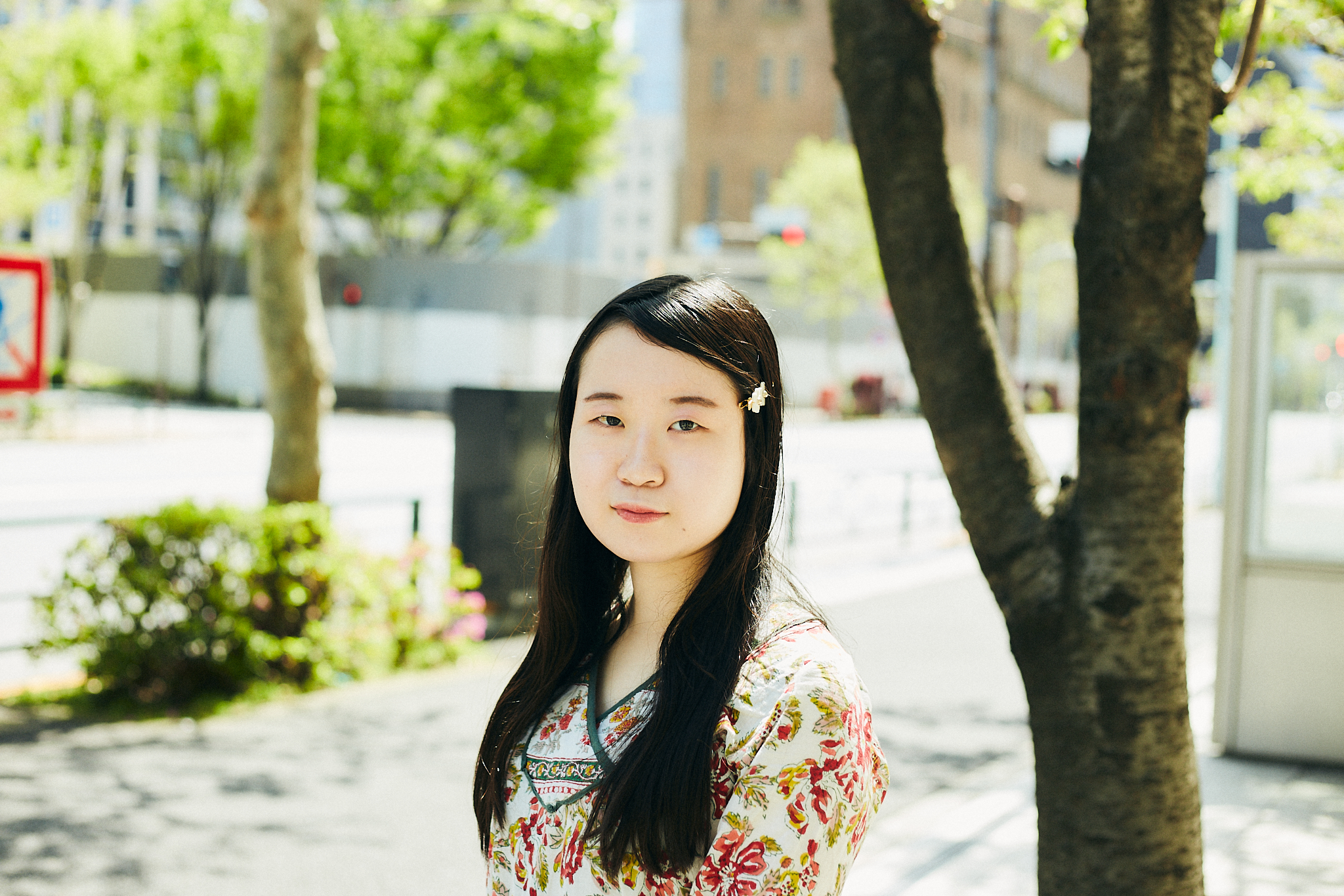 「好きな道を進み続けて」という言葉を糧に。映画やアートを通じて、誰かの人生に彩りを【八百枝奈瑠・18歳】