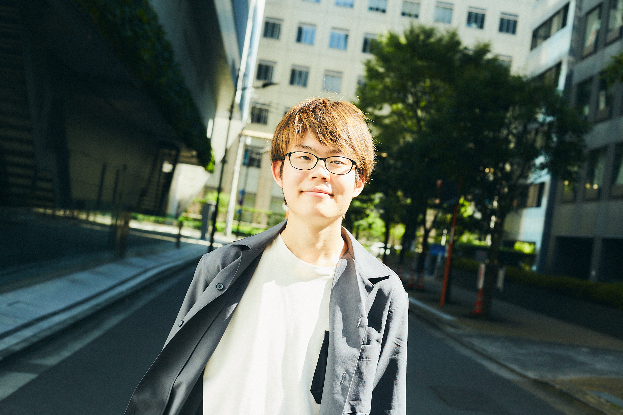 “発言できない”自分だから思いついた「ファシリAI」。AI研究者とカフェ店長で、誰もが個性をかたちにできる未来を目指す【束田・19歳】